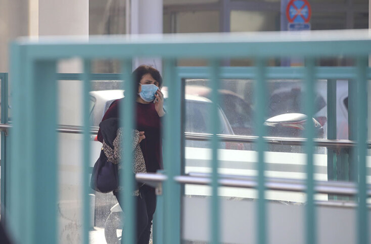 ΑΧΕΠΑ Θεσσαλονίκης: Με προστατευτικές μάσκες αρκετοί πολίτες λόγω κοροναϊού