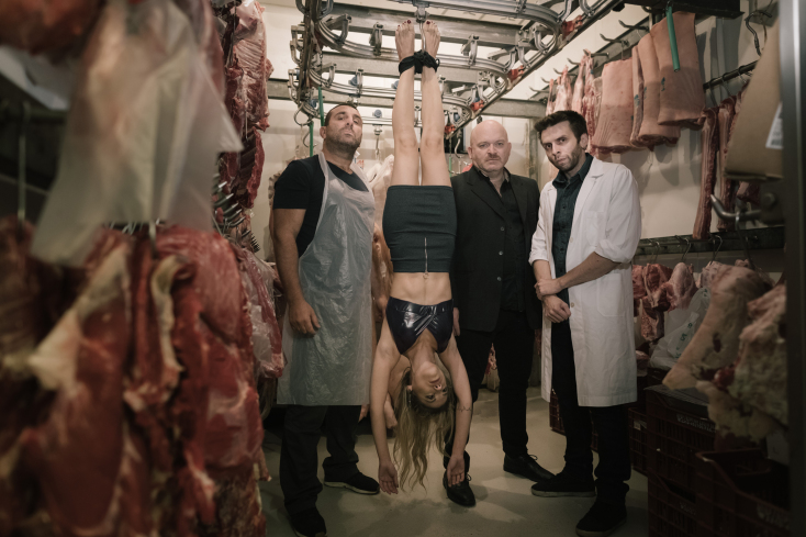 Αξύριστα Πηγούνια, Από Μηχανής Θέατρο