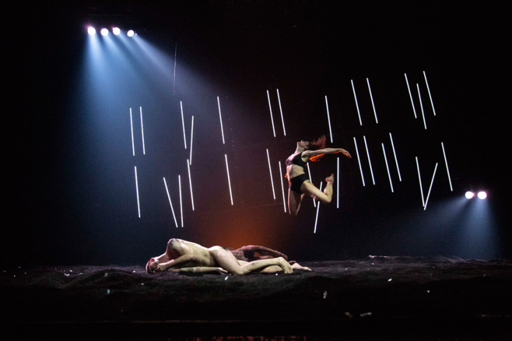 «Βαβέλ», Κωνσταντίνος Ρήγος &amp; Χοροθέατρο Οκτάνα