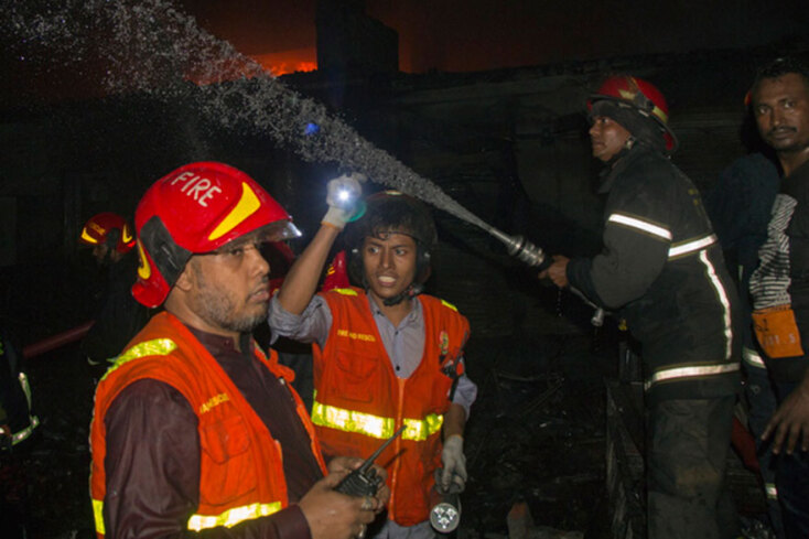 Τραγωδία στο Μπανγκλαντές: Στους 70 οι νεκροί από πυρκαγιά σε πολυκατοικία