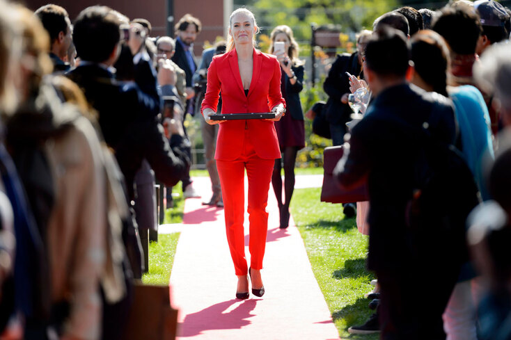 Κοινωφελή εργασία για 9 μήνες θα κάνει η Bar Refaeli που κρίθηκε ένοχη για φοροδιαφυγή