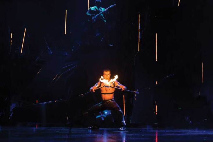 Cirque du Soleil / Fire Manipulation © Marie-Andrée Lemire