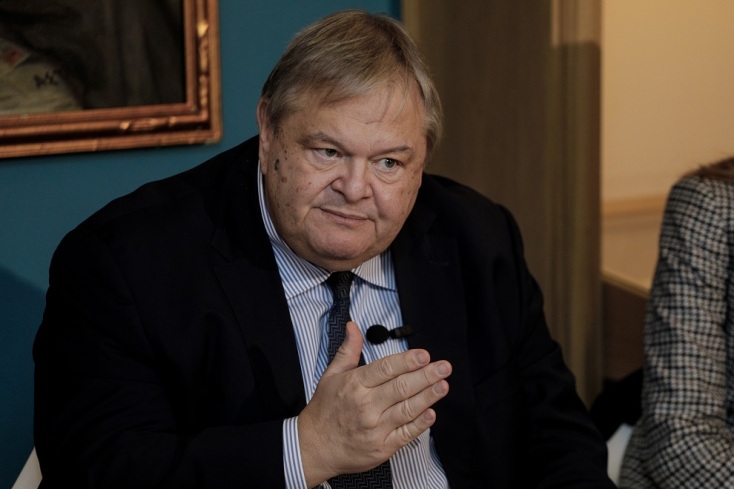 [348782] ΠΑΡΟΥΣΙΑΣΗ ΤΟΥ ΒΙΒΛΙΟΥ ΤΗΣ Ρ.Μ. ΓΚΙΝΣΜΠΕΡΓΚ "ΔΙΚΑ ΜΟΥ ΛΟΓΙΑ" (ΓΙΩΡΓΟΣ ΚΟΝΤΑΡΙΝΗΣ/EUROKINISSI)