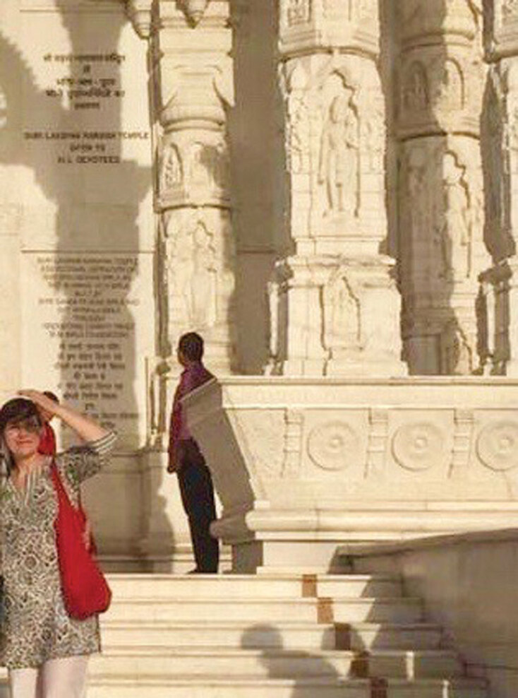 Έλενα Πέγκα, Αθήνα-Δελχί