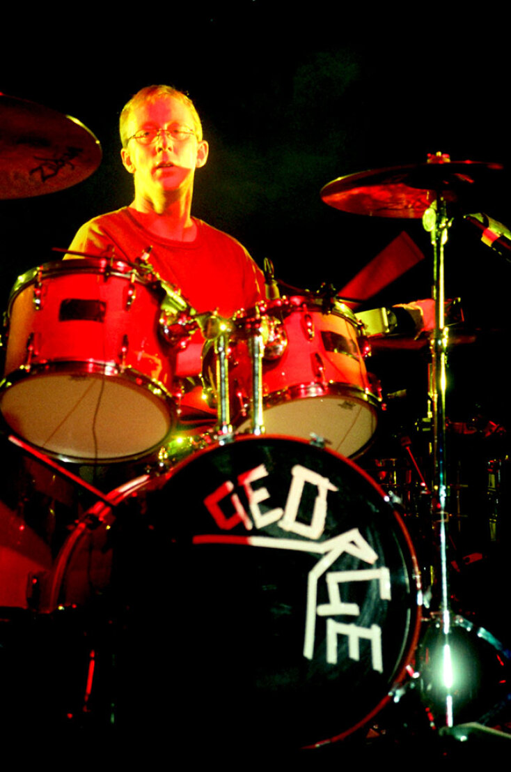 Στιγμιότυπο από τη συναυλία των Blur στην Αθήνα τον Ιούλιο του 1999