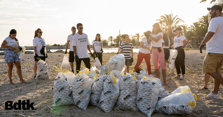 H Bodytalk σας προκαλεί να συμμετέχετε σε μια περιβαλλοντική δράση καθαρισμού παραλίας. Το clean up challenge του καλοκαιριού είναι εδώ. 