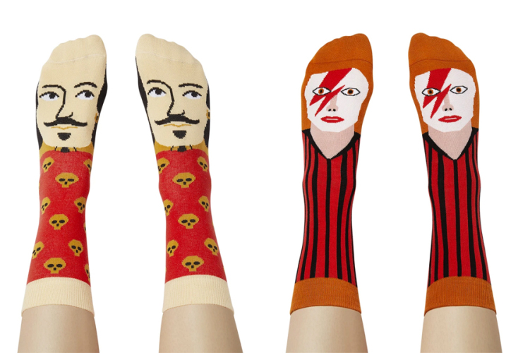Υπέροχες καλτσούλες David Toewie (αν αγαπάς τον Μπόουι) ή William Shakesfeet (αν αγαπάς τον Σέξπιρ) £9.00 το κάθε ζευγάρι