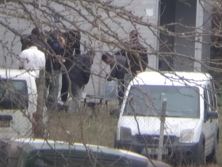 Με τη χρήση του drone η στρατοχωροφυλακή καθοδηγεί τις ρίψεις καπνογόνων και δακρυγόνων από πολυβομβιδοβόλο στο ελληνικό έδαφος