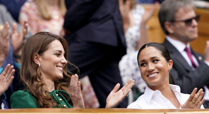 Catherine, Duchess of Cambridge and Meghan Markle, Duchess of Sussex ©EPA/NIC