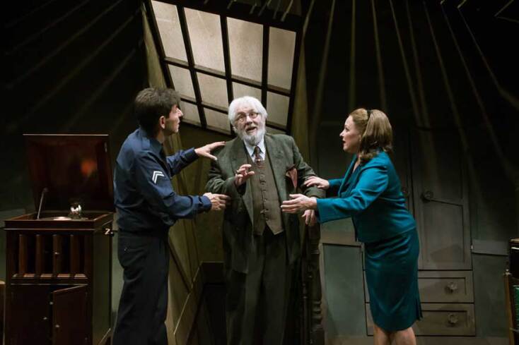 Γεράσιμος Σκιαδαρέσης, Γεράσιμος Σκιαδαρέσης, Ρένια Λουιζίδου στην παράσταση «Το τίμημα» © Μαριλένα Αναστασιάδου, Το τίμημα, Θέατρο Ιλίσια