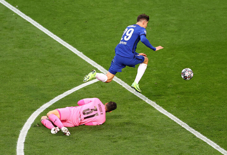 Ο Χάβερτς περνά τον Έντερσον, πλασάρει σε κενή εστία και κάνει το 1-0 για την Τσέλσι κόντρα στη Μάνστεστερ Σίτι στον τελικό του Champions League