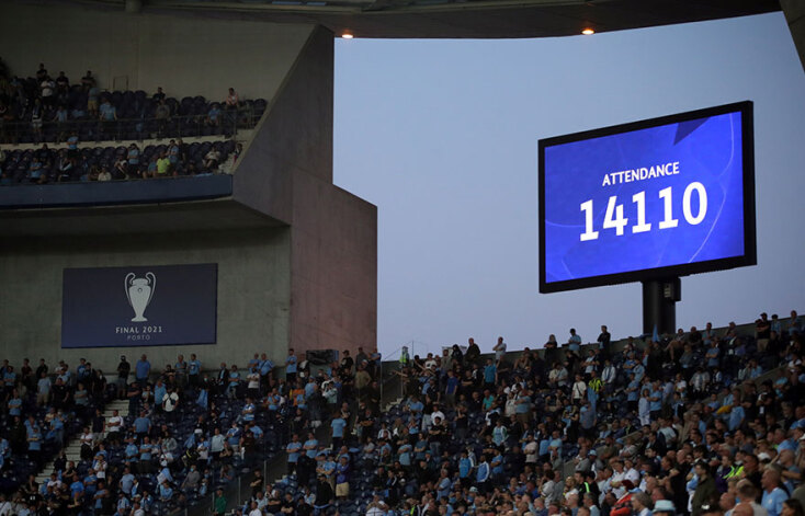 Τελικός Champions League εν μέσω πανδημίας κορωνοϊού: 14.110 θεατές παρακολούθησαν τον αγώνα στο γήπεδο «Ντραγκάο», με το νούμερο να ανακοινώνεται στα μεγάφωνα και να προβάλλεται σε γιγαντοοθόνη