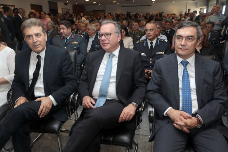 Μιχάλης Χρυσοχοϊδης, Γιώργος Κουμουτσάκος και Λευτέρης Οικονόμου/©ΑΠΕ-ΜΠΕ