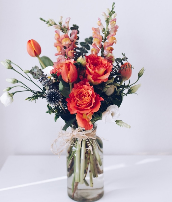 Μπουκέτο λουλούδια σε βάζο