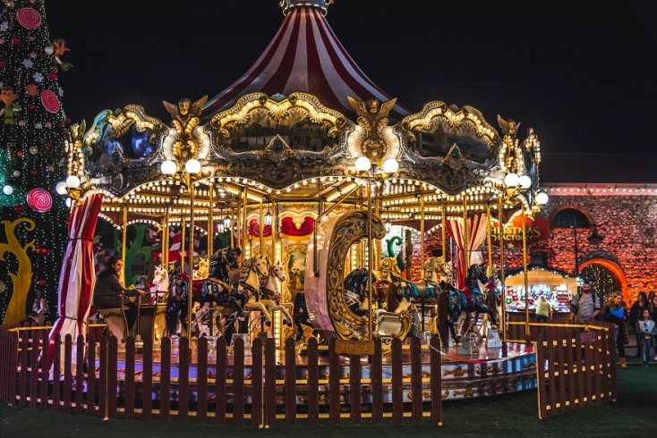 Το καρουζέλ του Christmas Factory.