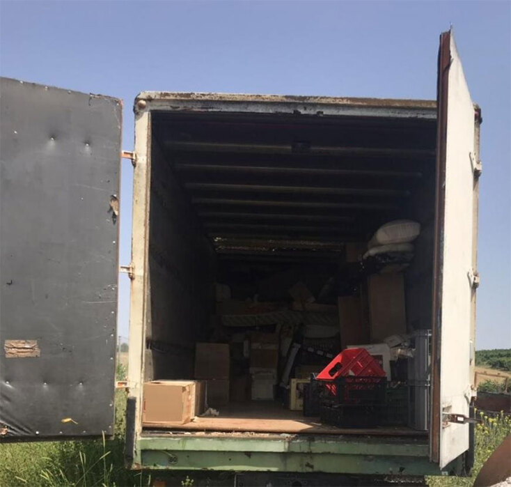 Κοντέινερ στην Πέλλα ήταν γεμάτο με λαθραία ποτά