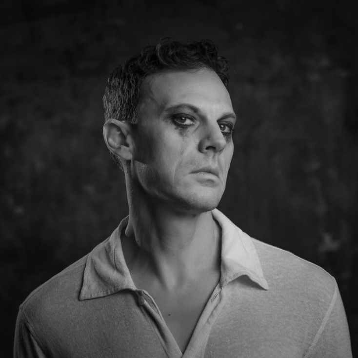 agapise me, Bios main