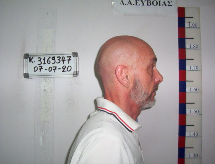 Ο 51χρονος δάσκαλος στην Ερέτρια συνελήφθη την ώρα που βρισκόταν σε αυτοκίνητο με την 14χρονη μαθήτρια