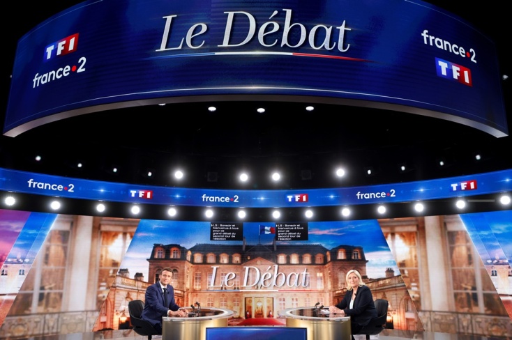 Εμανουέλ Μακρόν και Μαρίν Λεπέν στο debate για τη διεκδίκηση της γαλλικής προεδρίας