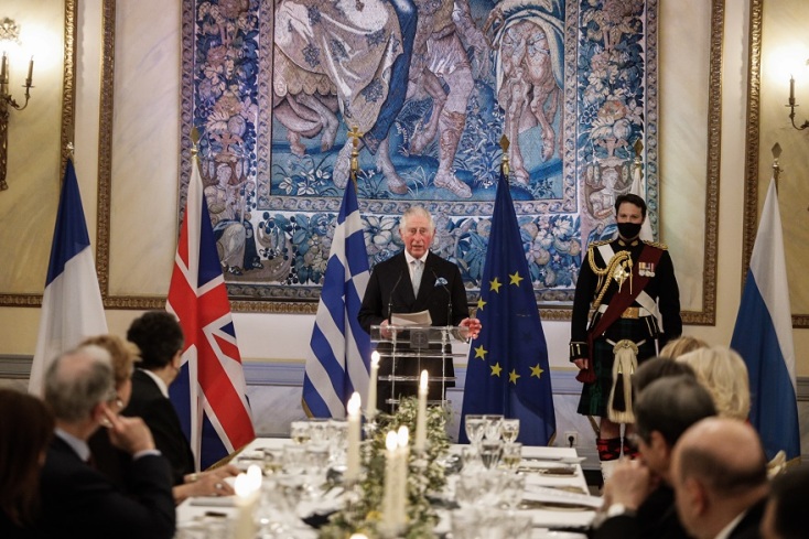 Ο πρίγκιπας Κάρολος κατά το δείπνο στο Προεδρικό Μέγαρο