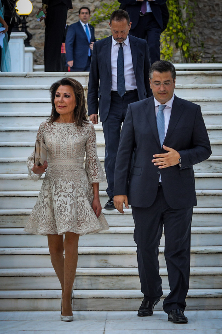 ΓΙΑΝΝΑ ΔΑΣΚΑΛΑΚΗ ΑΓΓΕΛΟΠΟΥΛΟΥ -  ΑΠΟΣΤΟΛΟΣ ΤΖΙΤΖΙΚΩΣΤΑΣ / ΕΞΙΩΣΗ ΣΤΟ ΠΡΟΕΔΡΙΚΟ ΜΕΓΑΡΟ ΓΙΑ ΤΗΝ 46Η ΕΠΕΤΕΙΟ ΑΠΟ ΤΗΝ ΑΠΟΚΑΤΑΣΤΑΣΗ ΤΗΣ ΔΗΜΟΚΡΑΤΙΑΣ ΤΗΝ ΧΩΡΑ 