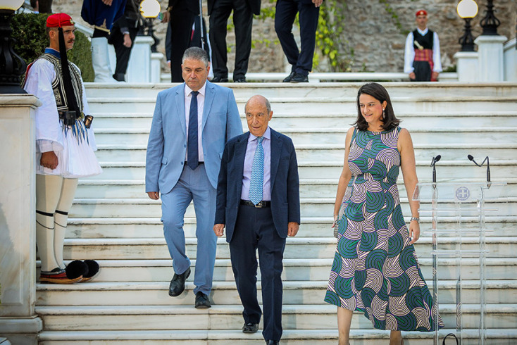  ΚΩΣΤΑΣ ΣΗΜΙΤΗΣ - ΝΙΚΗ ΚΕΡΑΜΕΩΣ / ΔΕΞΙΩΣΗ ΣΤΟ ΠΡΟΕΔΡΙΚΟ ΜΕΓΑΡΟ ΓΙΑ ΤΗΝ 46Η ΕΠΕΤΕΙΟ ΑΠΟ ΤΗΝ ΑΠΟΚΑΤΑΣΤΑΣΗ ΤΗΣ ΔΗΜΟΚΡΑΤΙΑΣ ΤΗΝ ΧΩΡΑ