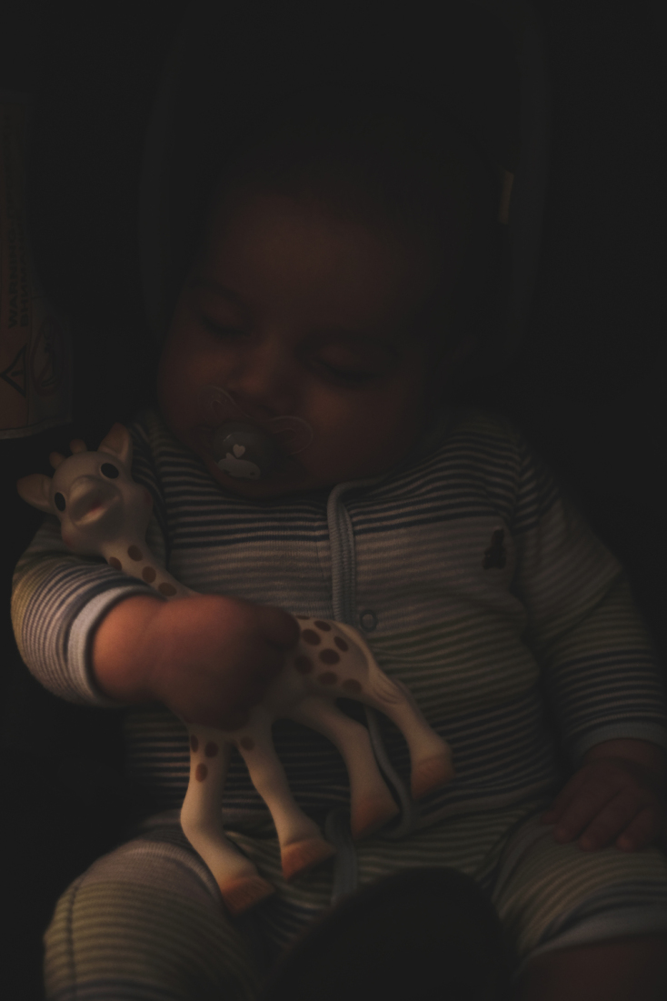 Νεογένηττο μωρό σε διαμέρισμα