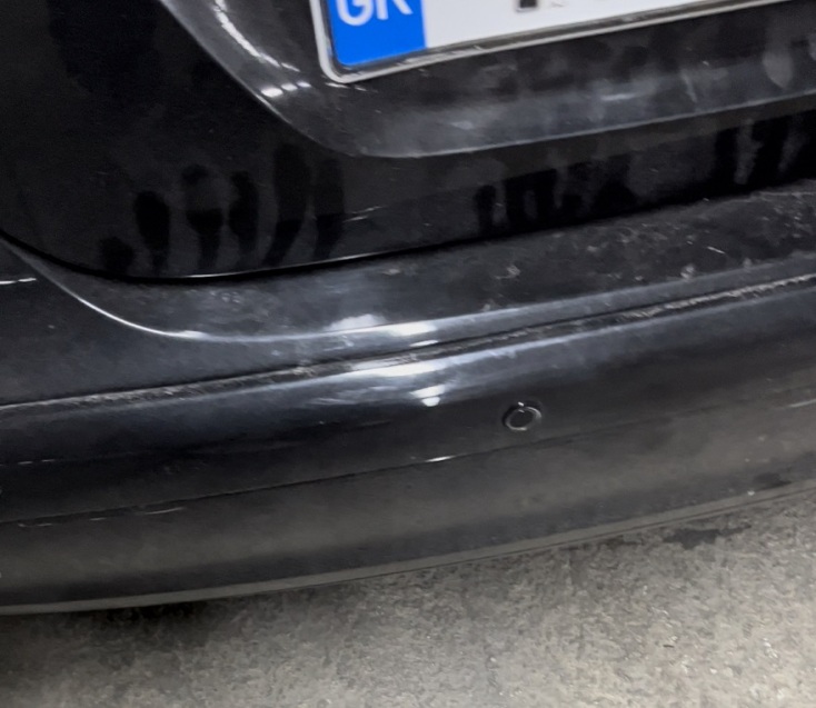 Δαχτυλιές σε πορτμπαγκάζ