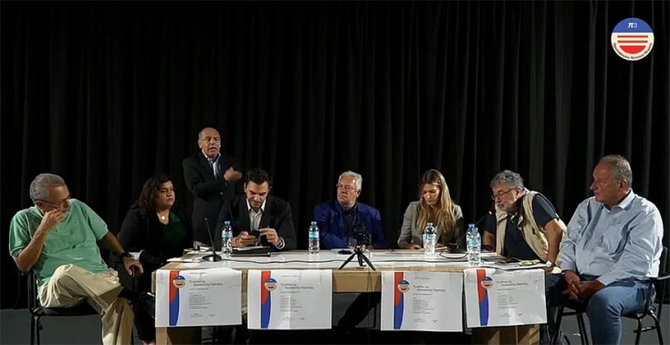 Οι ομιλητές στην εκδήλωση «Υπάρχει τελικα μέλλον στη δημοκρατική παράταξη;» στο Δημοτικό Θέατρο Πειραιά