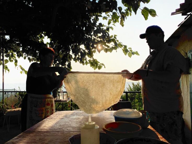 Ο περουβιανός σεφ Juan Danilo συνεχίζει το γαστρονομικό του ταξίδι στην Ελλάδα