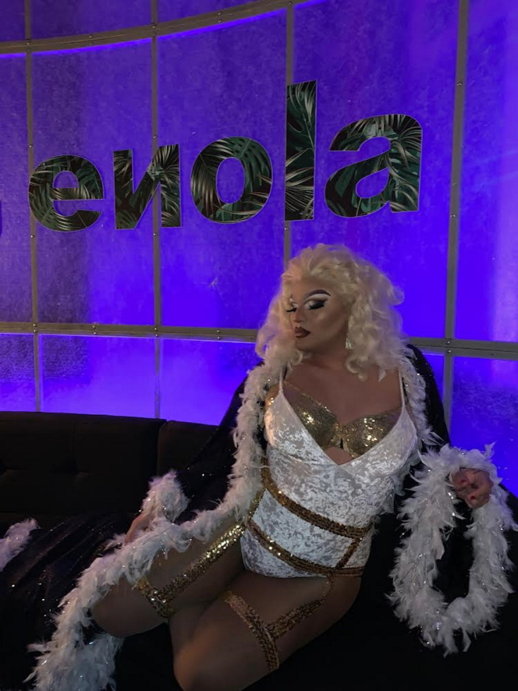 Enola: Το πιο εμβληματικό Gay bar της Θεσσαλονίκης και η συνεισφορά του στη drag κουλτούρα της πόλης.