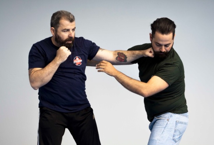 Ο Βασίλης Σταματίου, εκπαιδευτής του Ρωσικού Μαχητικού Συστήματος STORM