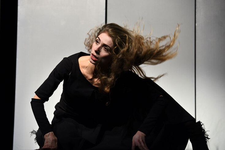 Ο Michael Billington γράφει στην Guardian για τη «Νόρα» σε σκηνοθεσία Θεόδωρου Τερζόπουλου στο θέατρο Άττις