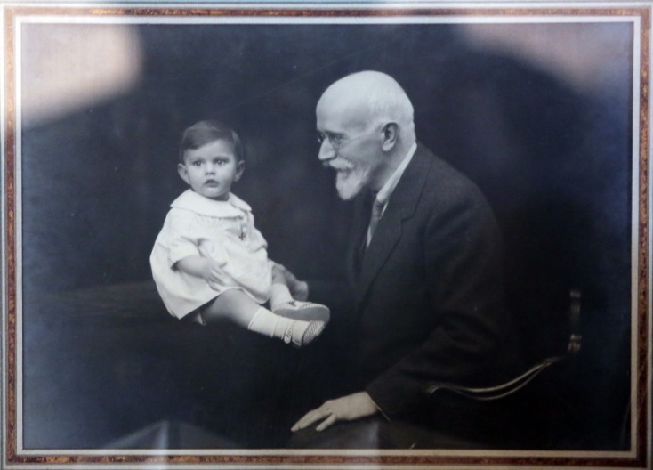 Στη Βουλή δώρισε το χρυσό ρολόι του Ελευθέριου Βενιζέλου ο εγγονός του