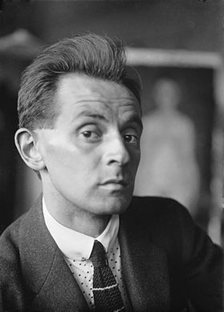 egon_schiele_photo.jpg