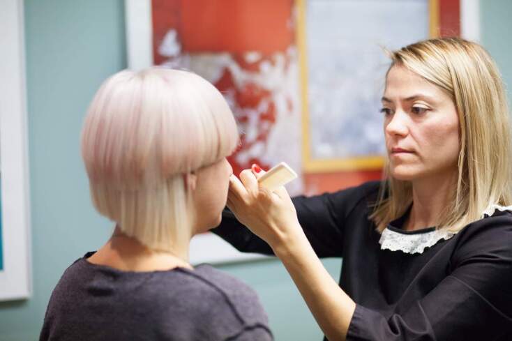 Η Δήμητρα Δανίκα, ιδιοκτήτρια του Dimitra Danika hair salon στο Κολωνάκι