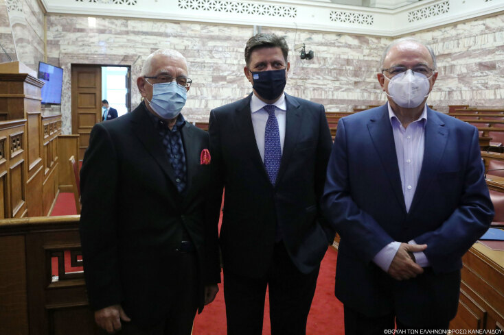 «Ελλάδα - ΕΕ 40 χρόνια πιο δυνατοί μαζί»: Επετειακή εκδήλωση στη Βουλή για τα 40 χρόνια από την ένταξη της χώρας στην ΕΟΚ: Νικήτας Κακλαμάνης, Μιλτιάδης Βαρβιτσιώτης και Δημήτρης Παπαδημούλης