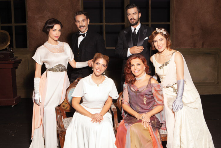 Σκηνή από την θεατρική παράσταση «Από Σμύρνη... Σαλονίκη»