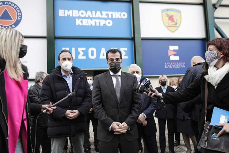 Εγκαινιάστηκε το νέο mega εμβολιαστικό κέντρο στη Γλυφάδα 