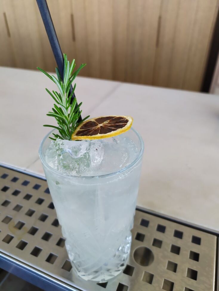 8 barmen μας δίνουν εύκολες συνταγές για cocktails