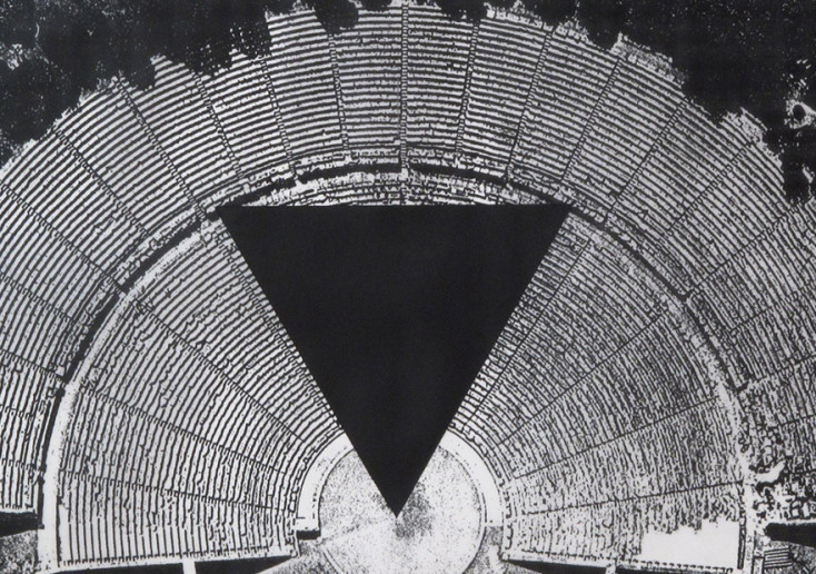 Κρις Γιανάκος, Epidauros with Equilateral Triangle, 2012. | Ευγενική παραχώρηση CITRONNE Gallery