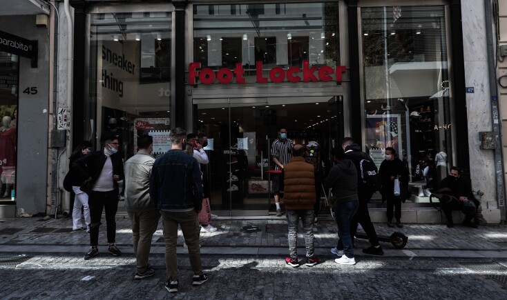 Στιγμιότυπο στην οδό Ερμού