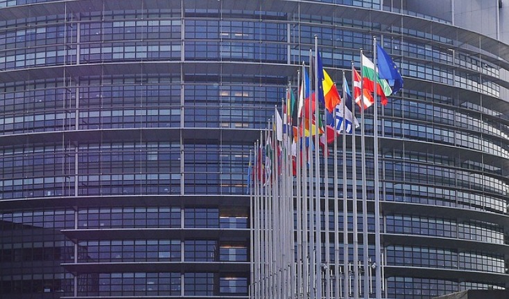 european-parliament-1274765_640.jpg