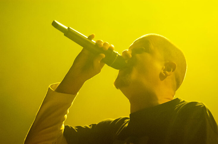 Στιγμιότυπο από τη συναυλία των Faithless στην Αθήνα το 1999