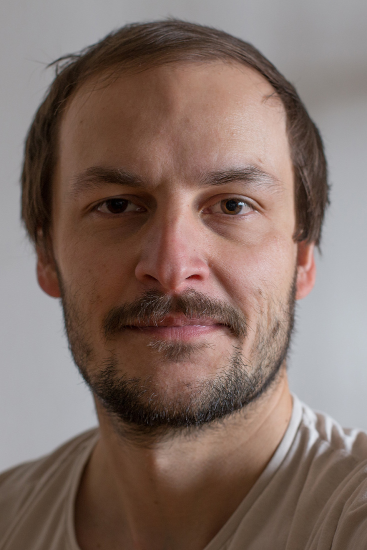 Ο φωτογράφος Ίστβαν Φεκέτε, γυρίζει τα γήπεδα όλου του πλανήτη.