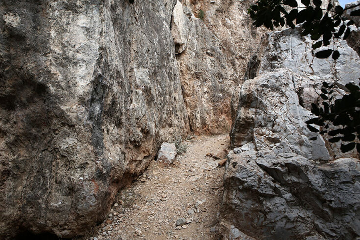 Έγκλημα στου Φιλοπάππου με θύμα έναν 25χρονο