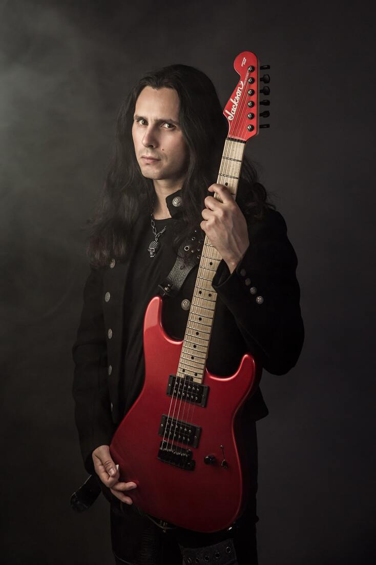 O κιθαρίστας και ιδρυτής των Firewind, Gus G