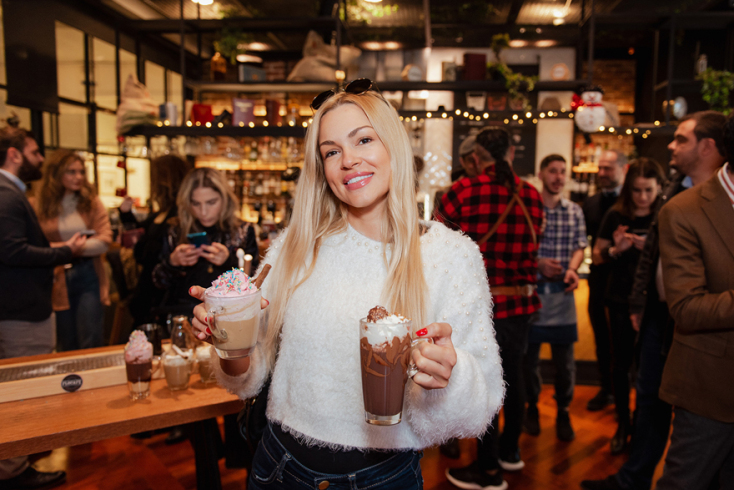 Flocafe Party_Βίκυ Κάβουρα