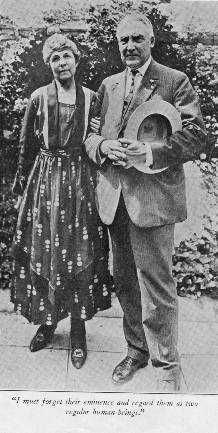 Ο Αμερικανός Πρόεδρος Warren Gamaliel Harding με τη σύζυγό του, Florence, περίπου το 1920 ©Getty Images/ Hulton Archive