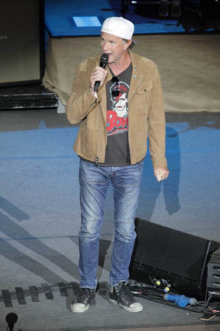 Στιγμιότυπο από συναυλία την συναυλία των Foo Fighers στο Ηρώδειο